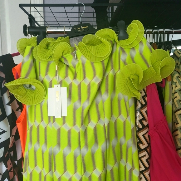 Dresses in fuchsia and lime color "Babylon" fashion Italy 🇮🇹 - Picture 3 of 4